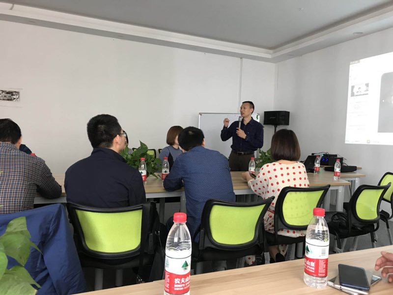 如何突破中小企业选人瓶颈-阿里巴巴橙功营企业家专题分享会.jpg